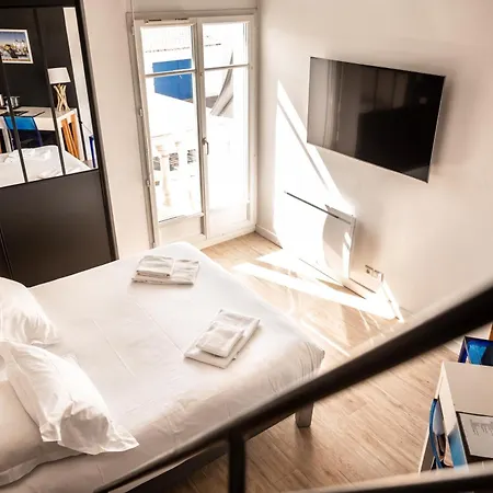 Logis La Chaize Hotel