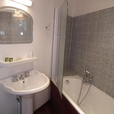 Logis La Chaize Otel 3*