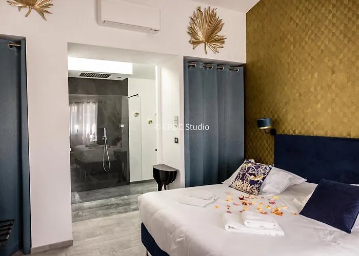 ホテル Logis La Chaize ノワールムーティエ