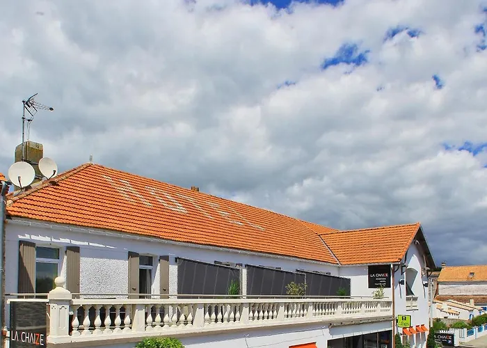 Logis La Chaize Hotel